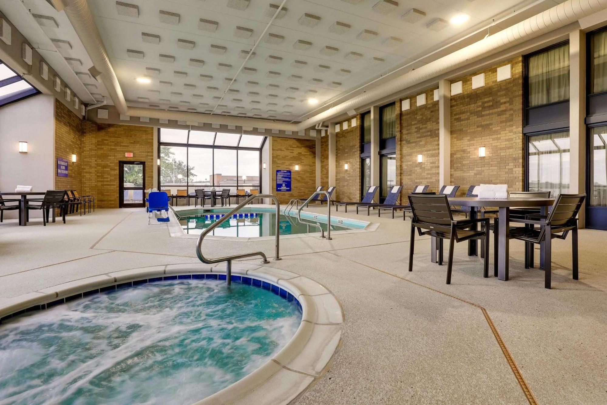 Drury Inn & Suites Cape Girardeau Buitenkant foto