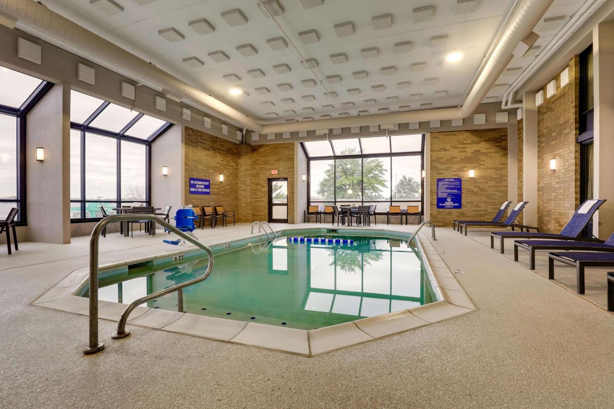Drury Inn & Suites Cape Girardeau Buitenkant foto